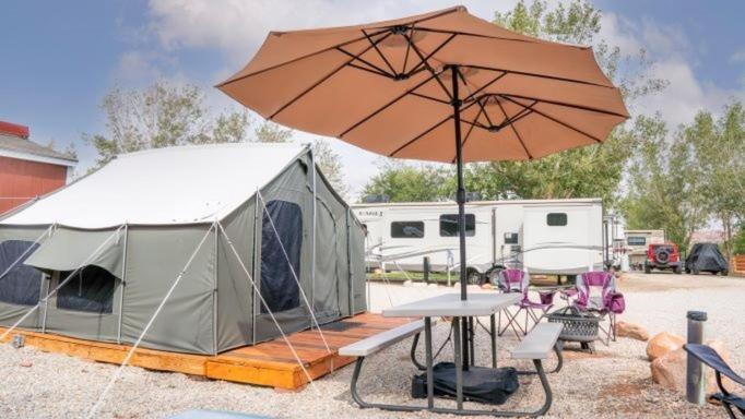 Funstays Glamping Setup Tent In Rv Park #4 Ok-T4 Моаб Экстерьер фото